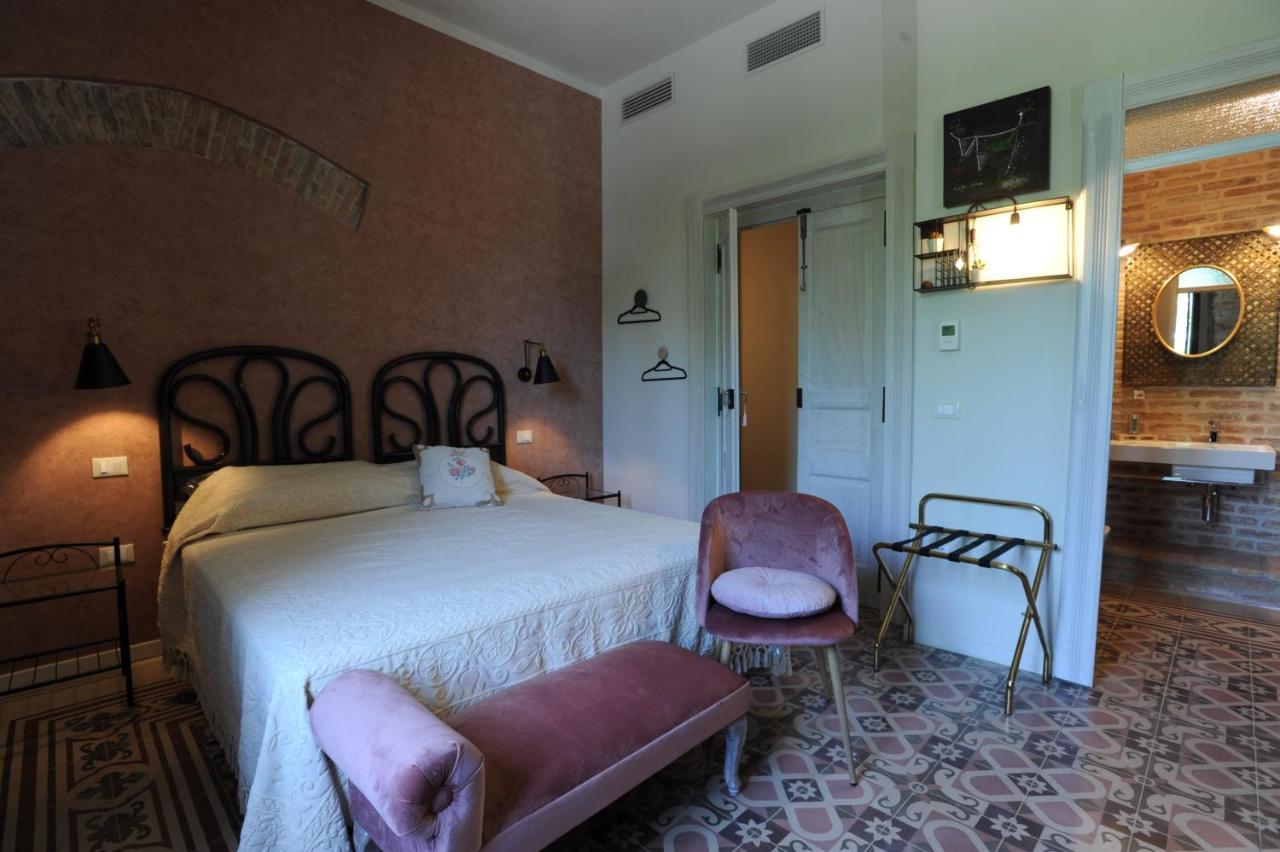 Palazzo Scura Bed & Breakfast Vaccarizzo Albanese ภายนอก รูปภาพ