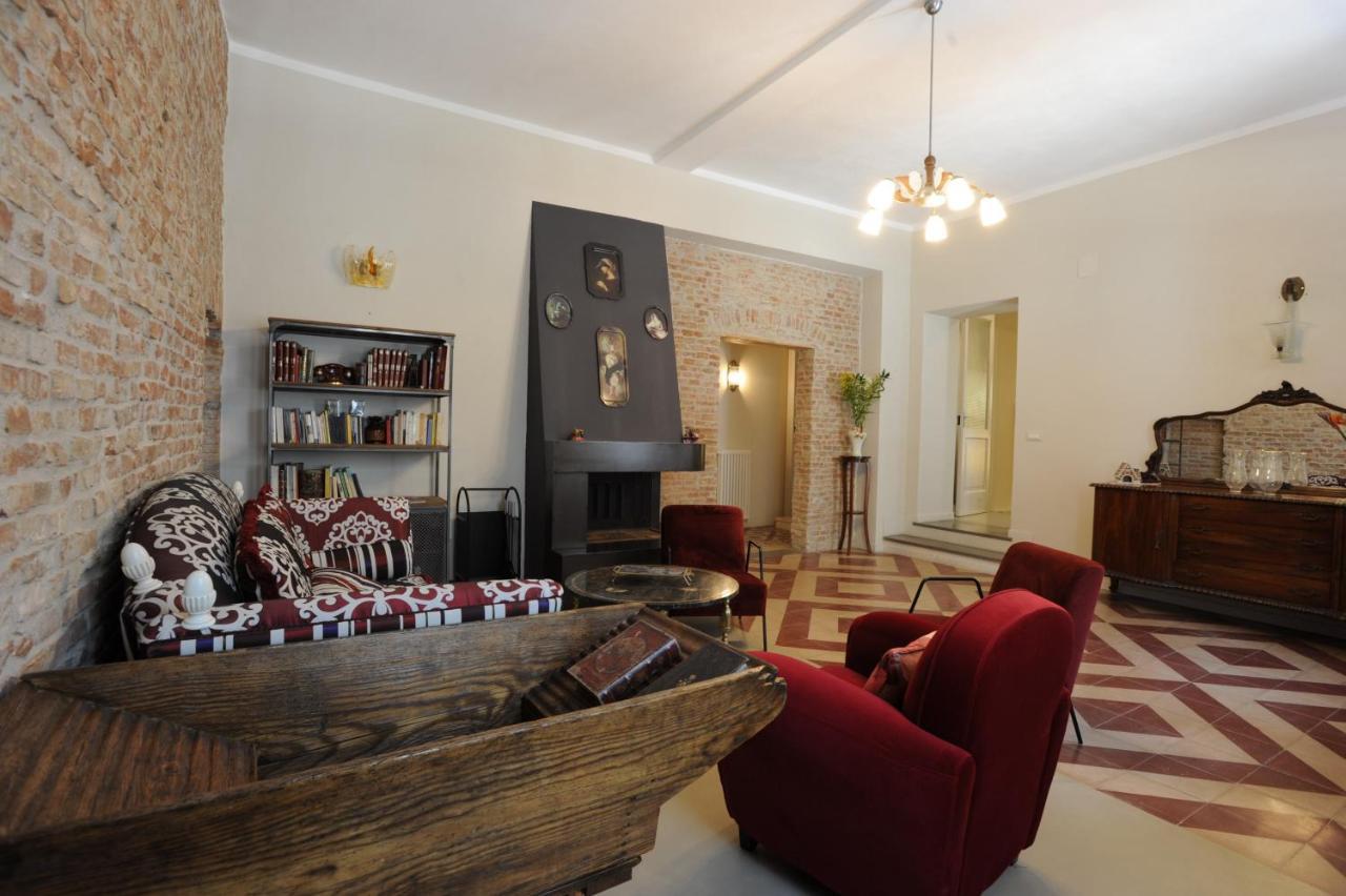 Palazzo Scura Bed & Breakfast Vaccarizzo Albanese ภายนอก รูปภาพ