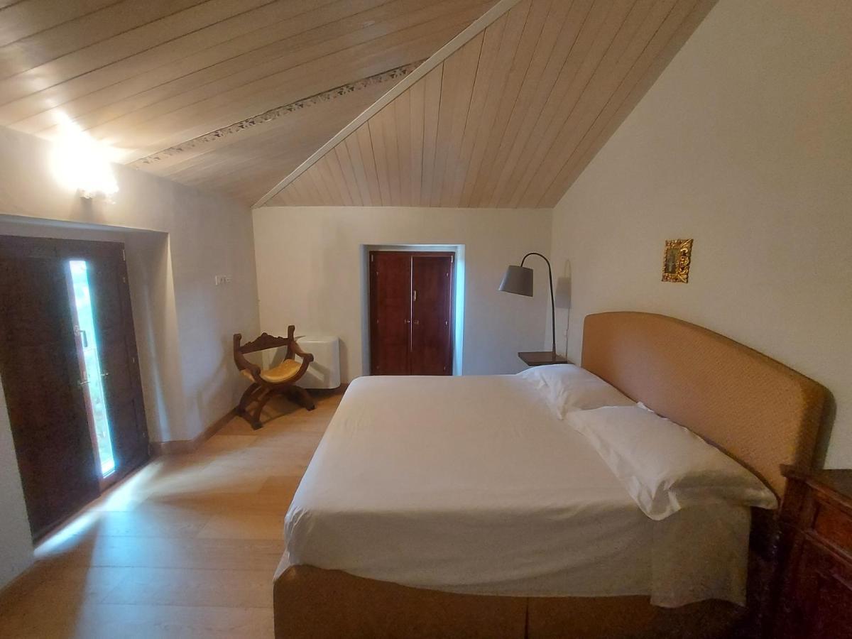 Palazzo Scura Bed & Breakfast Vaccarizzo Albanese ภายนอก รูปภาพ