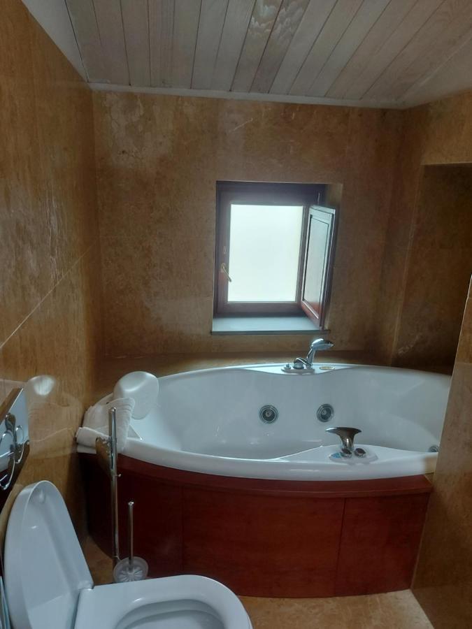 Palazzo Scura Bed & Breakfast Vaccarizzo Albanese ภายนอก รูปภาพ