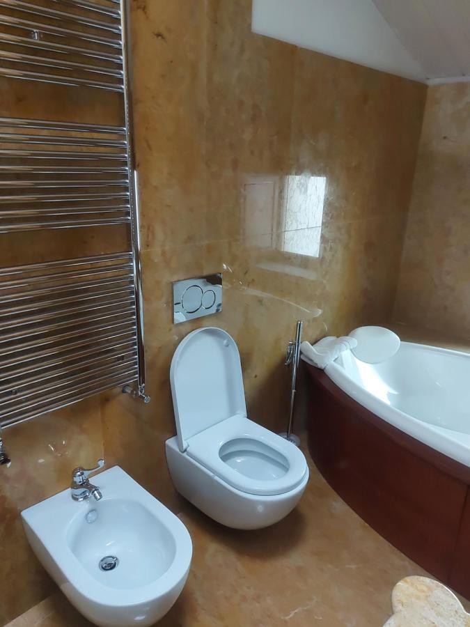 Palazzo Scura Bed & Breakfast Vaccarizzo Albanese ภายนอก รูปภาพ